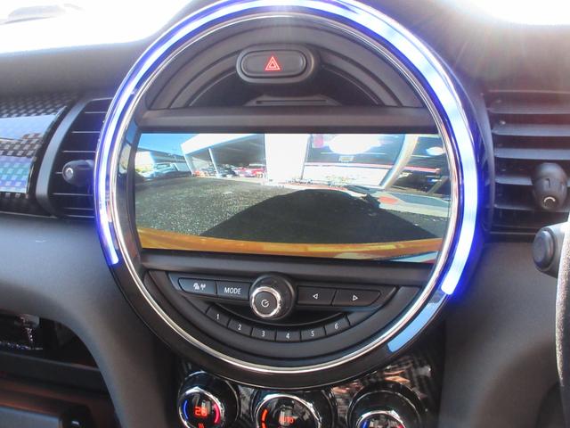 ＭＩＮＩ クーパーＳ　純正ナビ・社外フルセグＴＶ・社外ＤＶＤ・ＣＤデッキ・ブルートゥース・インターフェイス付・バックカメラ・ペッパーパッケージ・フォグライト・ＥＴＣ・革巻きステアリング・純正ＡＷ・ＬＥＤヘッドライト（24枚目）