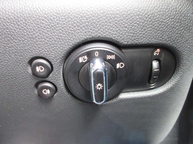 ＭＩＮＩ クーパーＳ　純正ナビ・社外フルセグＴＶ・社外ＤＶＤ・ＣＤデッキ・ブルートゥース・インターフェイス付・バックカメラ・ペッパーパッケージ・フォグライト・ＥＴＣ・革巻きステアリング・純正ＡＷ・ＬＥＤヘッドライト（28枚目）