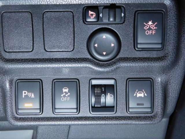 1.2 X FOUR 4WD 衝突被害軽減ブレーキ 踏み間違い防止(6枚目)