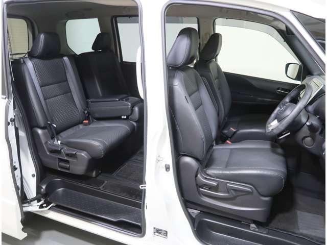 セレナ ハイウェイスターV 2.0 ハイウェイスター V 4WD メモリーナビ ETC 両側電動スライドドア アルミホイール 全周囲カメラ アイドリングストップ アダプティブクルーズコントロール 衝突防止システム スマートキー(9枚目)