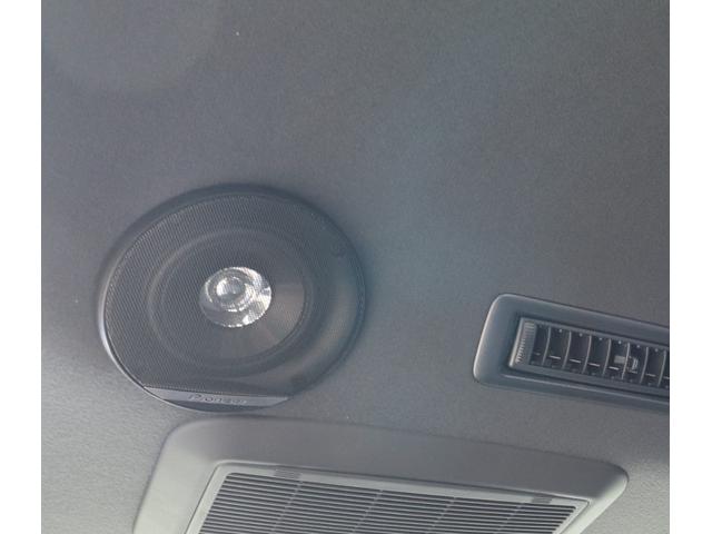 リアスピーカーもついております！ 16