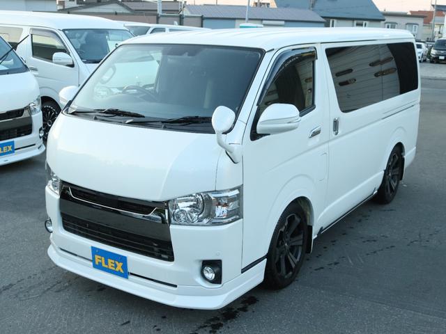 ハイエースバン スーパーＧＬ　ダークプライム　トヨタセーフティーセンス　バックモニター内臓自動防眩ミラー　寒冷地仕様　パワースライドドア　スポイラー　オーバーフェンダー　１８インチアルミホイール　１８インチタイヤ　１．５インチローダウン（22枚目）