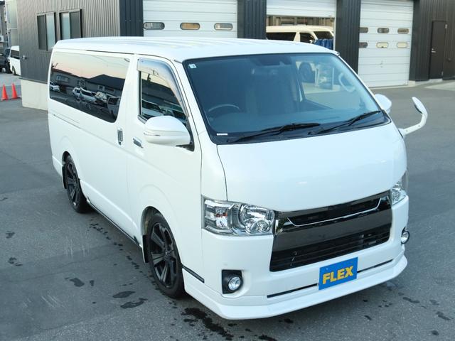 ハイエースバン スーパーＧＬ　ダークプライム　トヨタセーフティーセンス　バックモニター内臓自動防眩ミラー　寒冷地仕様　パワースライドドア　スポイラー　オーバーフェンダー　１８インチアルミホイール　１８インチタイヤ　１．５インチローダウン（25枚目）
