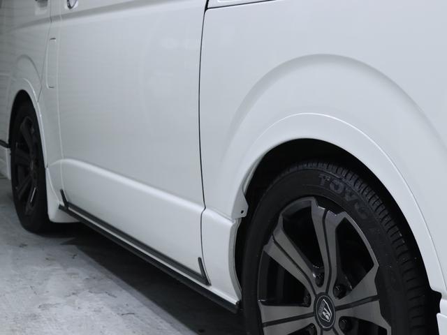 ハイエースバン スーパーＧＬ　ダークプライム　トヨタセーフティーセンス　バックモニター内臓自動防眩ミラー　寒冷地仕様　パワースライドドア　スポイラー　オーバーフェンダー　１８インチアルミホイール　１８インチタイヤ　１．５インチローダウン（50枚目）