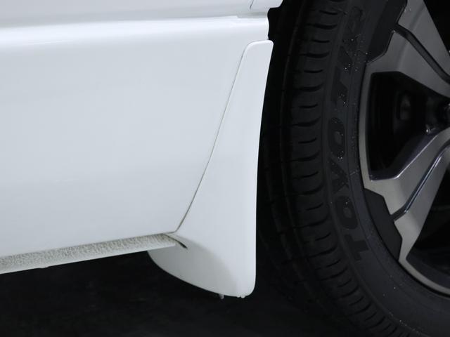 ハイエースバン スーパーＧＬ　ダークプライム　トヨタセーフティーセンス　バックモニター内臓自動防眩ミラー　寒冷地仕様　パワースライドドア　スポイラー　オーバーフェンダー　１８インチアルミホイール　１８インチタイヤ　１．５インチローダウン（53枚目）