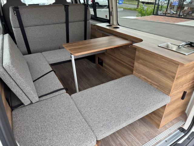 ハイエースバン ロングＤＸ　ＷｏｏｄＶｉｌｌａｇｅ　ＢＩＧ－Ｘ　煌ＢＬＡＣＫテールランプ　ＢＪメキシカン　ダンロップブラントレック　ＦＬＥＸオリジナルオーバーフェンダーＭＢ　Ｔ－Ｆｏｒｃｅフロントスポイラー　Ｒｅクラシック（22枚目）