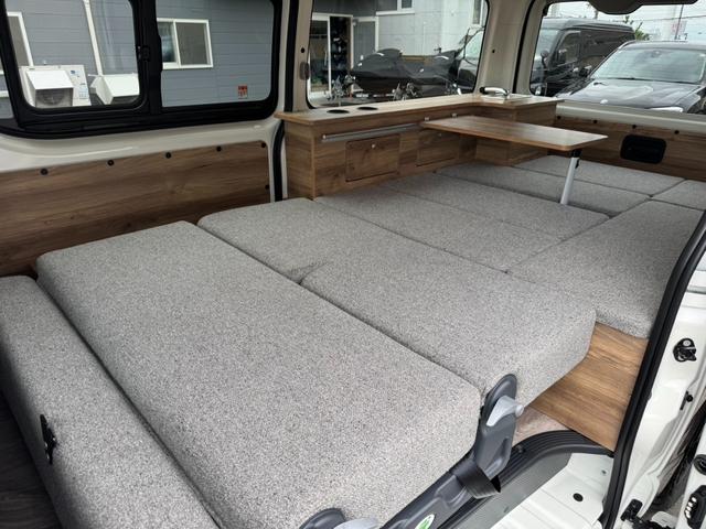 ハイエースバン ロングＤＸ　ＷｏｏｄＶｉｌｌａｇｅ　ＢＩＧ－Ｘ　煌ＢＬＡＣＫテールランプ　ＢＪメキシカン　ダンロップブラントレック　ＦＬＥＸオリジナルオーバーフェンダーＭＢ　Ｔ－Ｆｏｒｃｅフロントスポイラー　Ｒｅクラシック（25枚目）