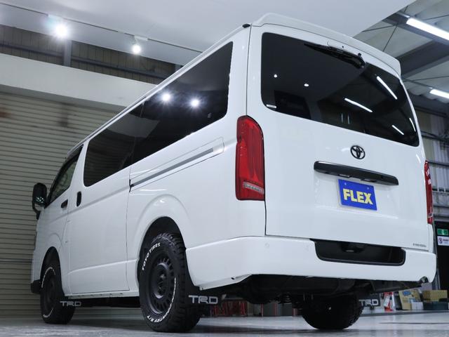 ハイエースバン スーパーＧＬ　ダークプライムＩＩ　デジタルインナーミラー　パノラミックビューモニター　パワースライドドア　ＢＩＧ－Ｘ　フロントスポイラー　リアスポイラー　バットフェイスボンネット　ＬＥＤテールランプ　アルミホイール１６ｉｎ（29枚目）