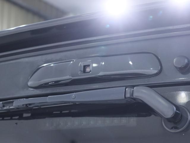 ハイエースバン スーパーGL ダークプライムII インテリジェントクリアランスソナー PVM 助手席エアバック デジタルインナーミラー 寒冷地仕様 パワースライドドア 各所ブラック塗装 社外アルミ18in スポイラー オーバーフェンダー(35枚目)