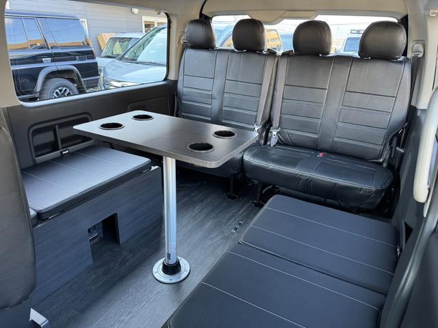 ハイエースワゴン ＧＬ　内装架装ｆａｍｉｌｉａ　ＢＩＧ－Ｘ　ＦＬＥＸフロントスポイラー　ＦＬＥＸオーバーフェンダー　ＦＬＥＸリアスポイラー　１．５ｉｎローダウン　シートカバー　ＦＬＥＸＤｅｌｆ０６アルミ１７ｉｎ（39枚目）