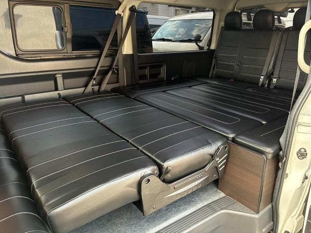 ハイエースバン ロングＧＬ　寒冷地仕様　インテリジェントクリアランスソナー　デジタルインナーミラー　ＰＶＭ　パールホワイト　パワースライドドア　フルフラット内装架装　アルミ　フロントスポイラー　ＬＥＤテール　ナビ　後席モニター（6枚目）