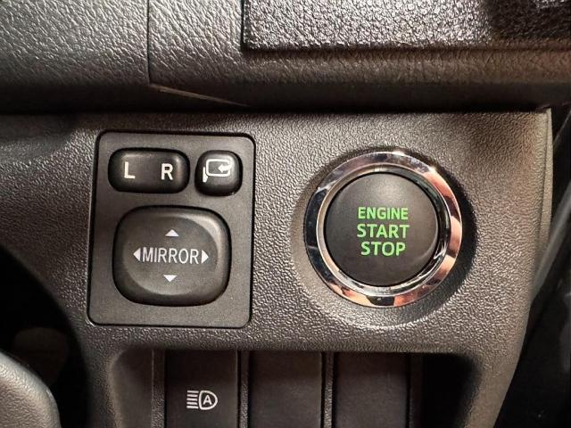 ハイエースバン スーパーＧＬ　ダークプライムＩＩ　デジタルインナーミラー　パノラミックビューモニター　寒冷地仕様　スポイラー　テールランプ　アルミ　タイヤ　１．５ｉｎローダウン　ＢＩＧ－Ｘナビメカレス　後席モニター　ＥＴＣ　フローリング　ベットキット（15枚目）