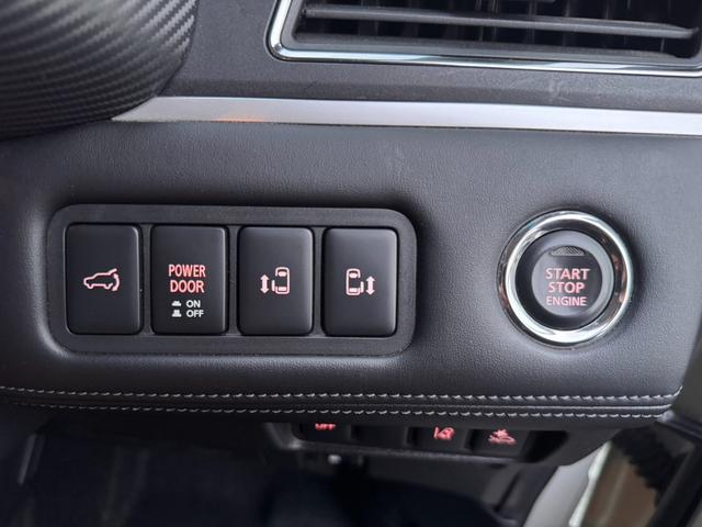 デリカＤ：５ Ｇ　パワーパッケージ　純正ブラック塗装アルミホイール　ＹＯＫＯＨＡＭＡ　ジオランダー１８インチタイヤ　１インチリフトアップ　クラシックブラウンシートカバー　ＡＬＰＩＮＥ　ＢＩＧ－Ｘ　ＥＴＣ　ＡＬＰＩＮＥ１０．０１フリップ（55枚目）