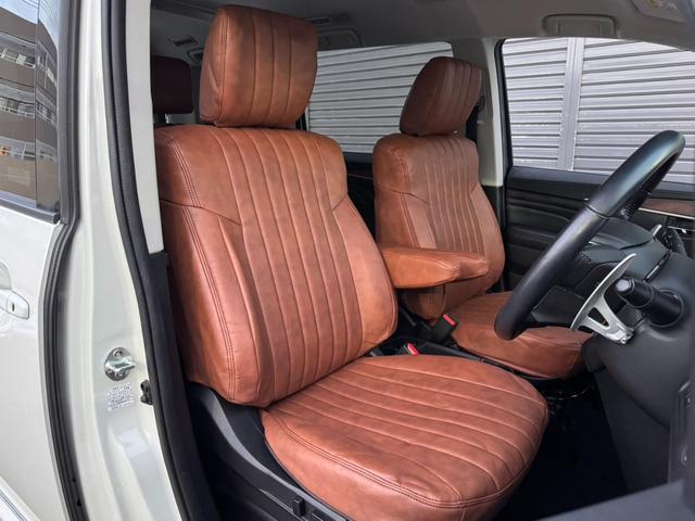 デリカＤ：５ Ｇ　パワーパッケージ　純正ブラック塗装アルミホイール　ＹＯＫＯＨＡＭＡ　ジオランダー１８インチタイヤ　１インチリフトアップ　クラシックブラウンシートカバー　ＡＬＰＩＮＥ　ＢＩＧ－Ｘ　ＥＴＣ　ＡＬＰＩＮＥ１０．０１フリップ（67枚目）