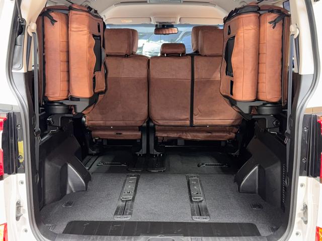 デリカＤ：５ Ｇ　パワーパッケージ　純正ブラック塗装アルミホイール　ＹＯＫＯＨＡＭＡ　ジオランダー１８インチタイヤ　１インチリフトアップ　クラシックブラウンシートカバー　ＡＬＰＩＮＥ　ＢＩＧ－Ｘ　ＥＴＣ　ＡＬＰＩＮＥ１０．０１フリップ（70枚目）