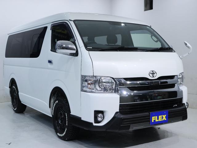 ハイエースワゴン ＧＬ　厳選中古車　内装架装Ｖｅｒ．２　ＬＥＤヘッドランプ　パワスラ　バックモニター付き自動防眩ミラー　スマートエントリー＆プッシュスタート　寒冷地仕様　スポイラー　タイヤ　ホイル　ＬＥＤテール　ナビ　ＥＴＣ（21枚目）