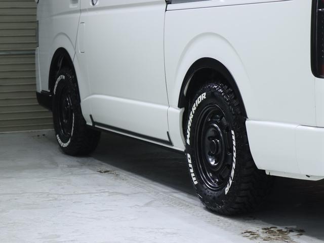 ハイエースワゴン ＧＬ　厳選中古車　内装架装Ｖｅｒ．２　ＬＥＤヘッドランプ　パワスラ　バックモニター付き自動防眩ミラー　スマートエントリー＆プッシュスタート　寒冷地仕様　スポイラー　タイヤ　ホイル　ＬＥＤテール　ナビ　ＥＴＣ（44枚目）