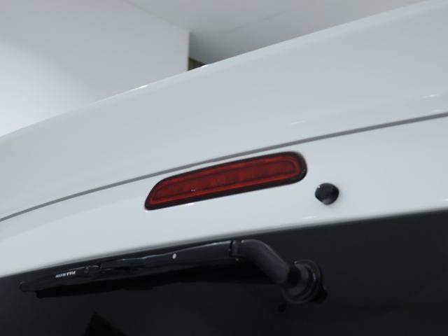 ハイエースワゴン ＧＬ　厳選中古車　内装架装Ｖｅｒ．２　ＬＥＤヘッドランプ　パワスラ　バックモニター付き自動防眩ミラー　スマートエントリー＆プッシュスタート　寒冷地仕様　スポイラー　タイヤ　ホイル　ＬＥＤテール　ナビ　ＥＴＣ（48枚目）