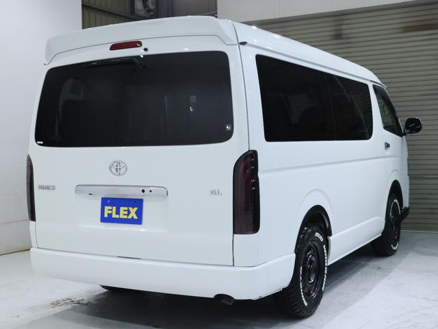 ハイエースワゴン ＧＬ　厳選中古車　内装架装Ｖｅｒ．２　ＬＥＤヘッドランプ　パワスラ　バックモニター付き自動防眩ミラー　スマートエントリー＆プッシュスタート　寒冷地仕様　スポイラー　タイヤ　ホイル　ＬＥＤテール　ナビ　ＥＴＣ（67枚目）
