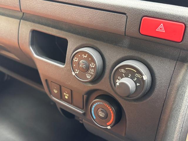 ハイエースバン ＳロングワイドＤＸ　ＧＬパッケージ　フローリング施工　トリムレザー　フロントスポイラー　オーバーフェンダー　Ｄｅｌｆ０６　アルミホイール　ナスカータイヤ　クラシックキャメルシートカバー　Ｔｙｐｅ２ベッドキットＢＩＧ－Ｘフローティングナビ（65枚目）