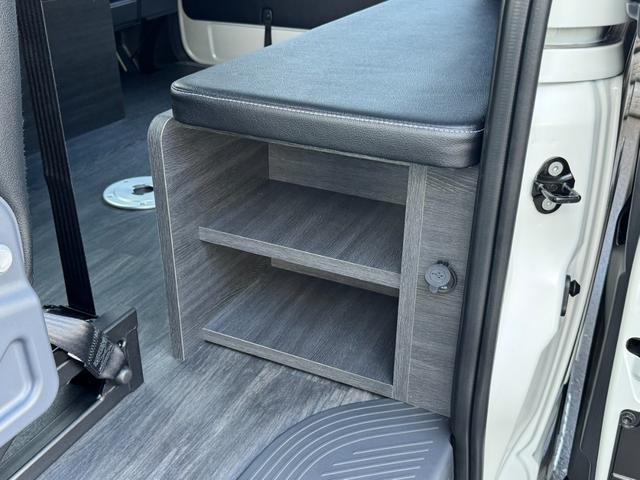 ハイエースワゴン ＧＬ　内装架装ｎｅｃｒｏｓｓ　Ｔ－Ｆｏｒｃｅスポイラー　オーバーフェンダー　アルミホイール　ＬＥＤテールランプ　オープンカントリー　ＴＲＤマッドフラップ　シートカバー　ＢＩＧ－Ｘメカレスモデル　ＥＴＣ（58枚目）