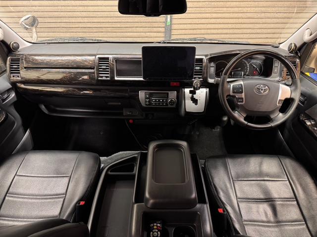 ハイエースワゴン グランドキャビン　Ｔ－Ｆｏｒｃｅスポイラー　オーバーフェンダー　ＸＲ－６　アルミホイール　オープンカントリー　フロントスタビライザー　リアスタビライザー　社外リーフスプリング　ショックアブソーバー　ＢＩＧ－Ｘナビ（55枚目）