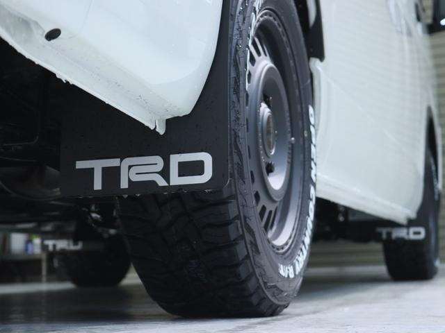 ハイエースバン ＳロングワイドＤＸ　ＧＬパッケージ　デジタルインナーミラー　インテリジェントクリアランスソナー　パノラミックビューモニター　寒冷地仕様　床張　フロントスポイラー　オーバーフェンダー　ホイル　タイヤ　ＢＩＧ－ＤＡ　ＥＴＣ　各所ブラック塗装（23枚目）