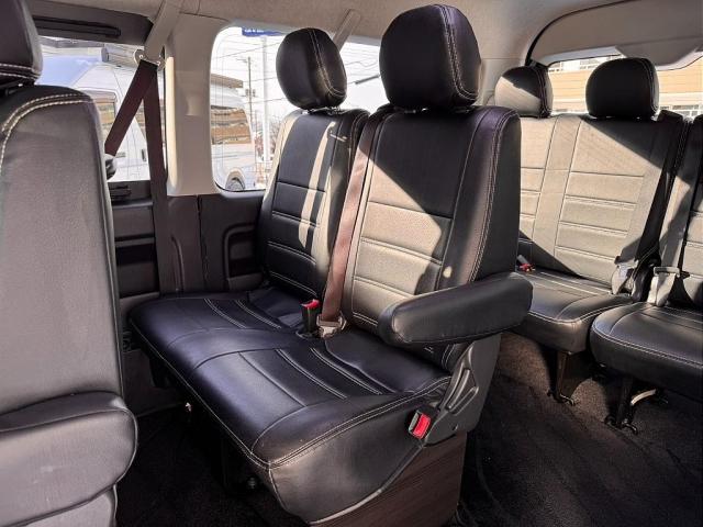 �ǉ��J�X�^�����������\�ł���