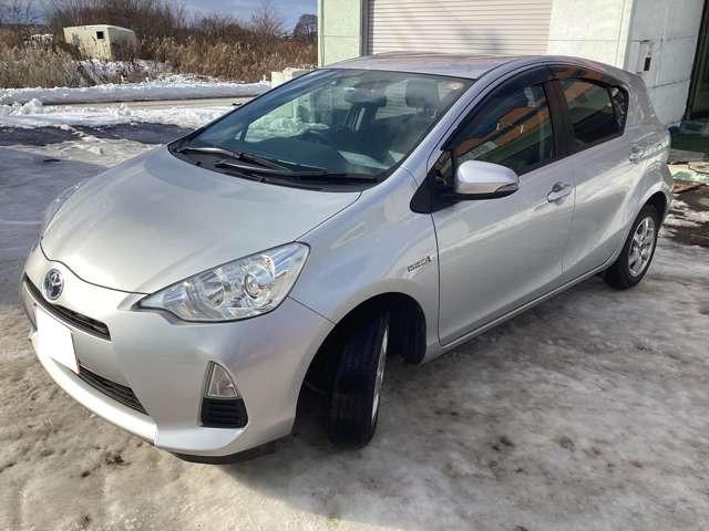 アクア S 4WD バックカメラ ハイブリッド マフラー加速適用車(2枚目)