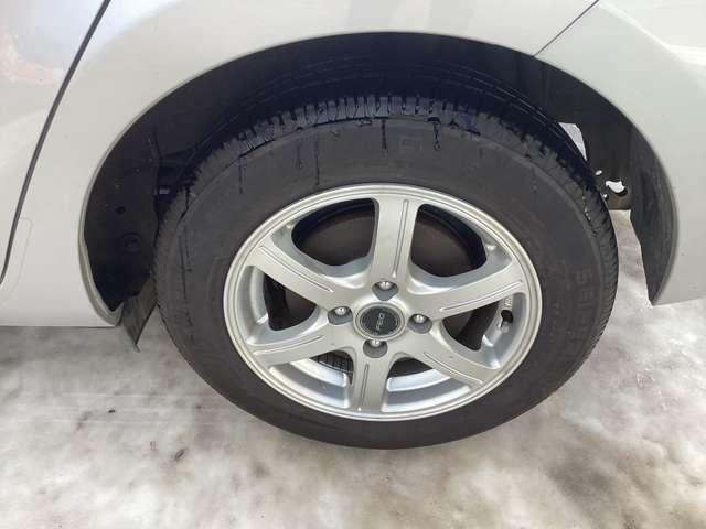 アクア S 4WD バックカメラ ハイブリッド マフラー加速適用車(10枚目)