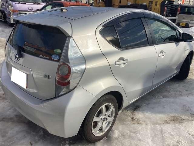 アクア S 4WD バックカメラ ハイブリッド マフラー加速適用車(15枚目)