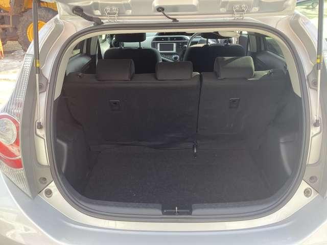 アクア S 4WD バックカメラ ハイブリッド マフラー加速適用車(16枚目)