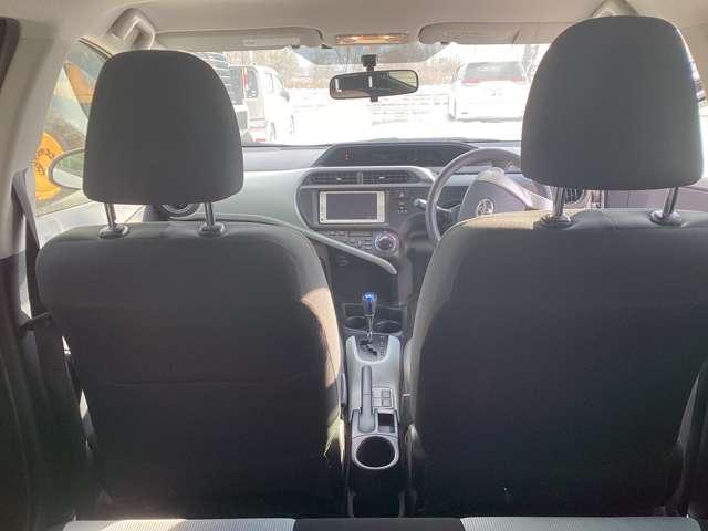 アクア S 4WD バックカメラ ハイブリッド マフラー加速適用車(17枚目)