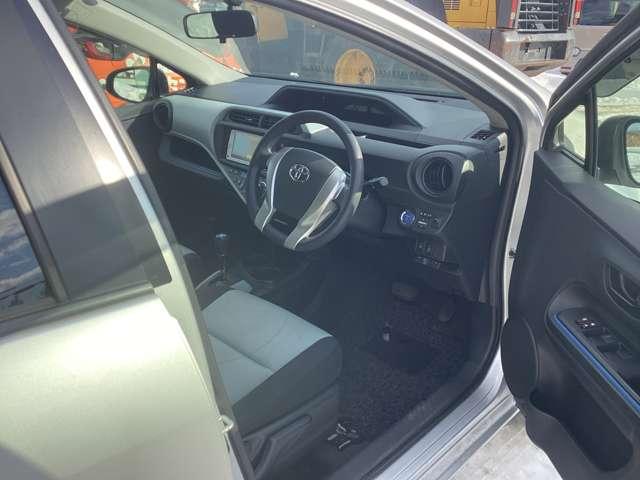 アクア S 4WD バックカメラ ハイブリッド マフラー加速適用車(18枚目)