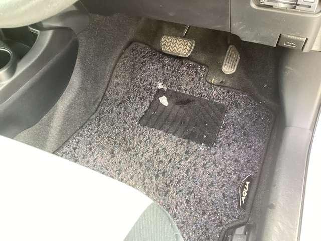 アクア S 4WD バックカメラ ハイブリッド マフラー加速適用車(24枚目)