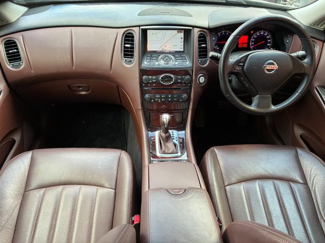 スカイラインクロスオーバー 370GT FOUR タイプP 4WD(6枚目)