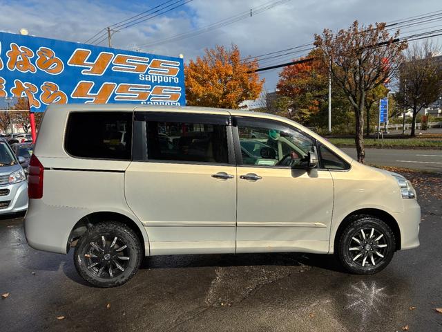 ノア Ｇ　４ＷＤ　両側パワースライド　リフトアップ　シートカバー　シートヒーター　エンジンスターター（12枚目）