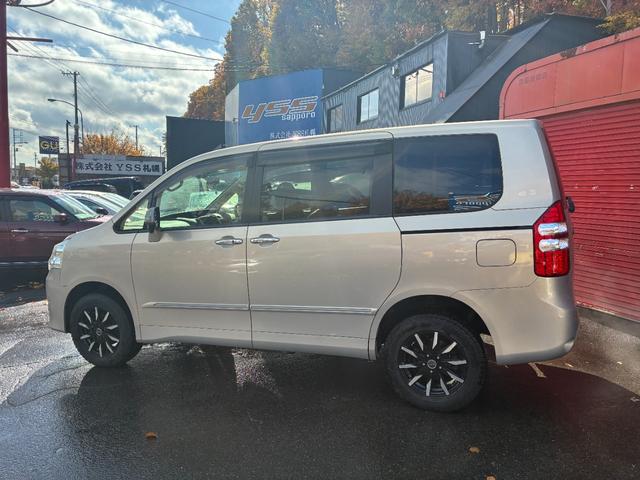 ノア Ｇ　４ＷＤ　両側パワースライド　リフトアップ　シートカバー　シートヒーター　エンジンスターター（13枚目）