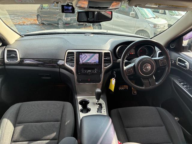 ジープ・グランドチェロキー ラレード 4WD ナビTV 22AW ドラレコ(6枚目)