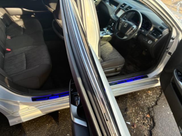 クラウン アスリートｉ－Ｆｏｕｒ　スペシャルナビＰ　車高調ローダウン　社外１８ＡＷ（9枚目）