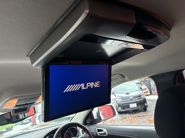 ジープ・グランドチェロキー ラレード　４ＷＤ　ナビＴＶ　リアモニター　サイドステップ（12枚目）