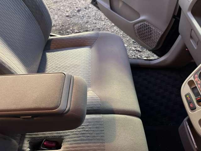 ムーヴ Ｌ　４ＷＤ　ナビ　ＴＶ　１２ヵ月点検済　防錆塗装済（30枚目）