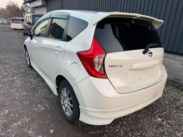 ノート ライダー　４ＷＤ　寒冷地仕様　純正エアロ　クルーズコントロール　キーレスエントリー（10枚目）