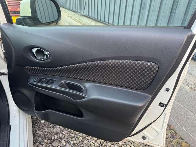 ノート ライダー　４ＷＤ　寒冷地仕様　純正エアロ　クルーズコントロール　キーレスエントリー（20枚目）