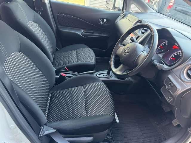 ノート ライダー　４ＷＤ　寒冷地仕様　純正エアロ　クルーズコントロール　キーレスエントリー（23枚目）