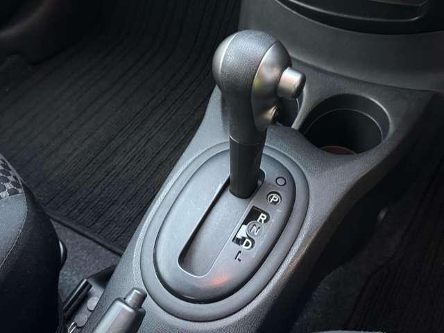 ノート ライダー　４ＷＤ　寒冷地仕様　純正エアロ　クルーズコントロール　キーレスエントリー（32枚目）