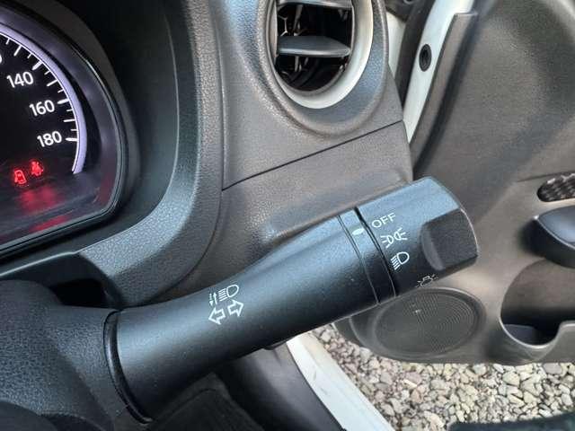 ノート ライダー　４ＷＤ　寒冷地仕様　純正エアロ　クルーズコントロール　キーレスエントリー（37枚目）