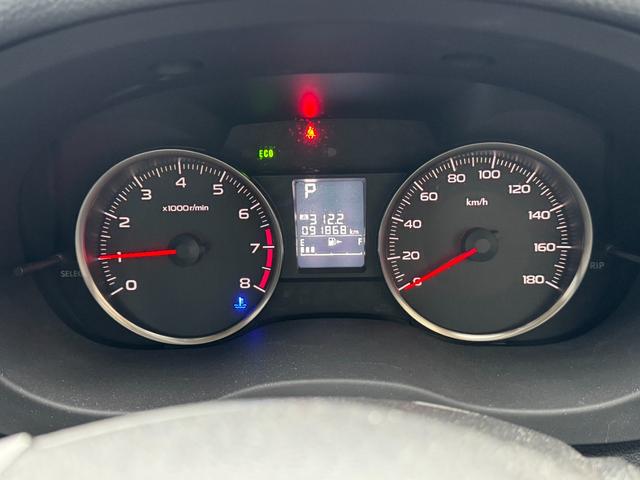 インプレッサスポーツ ２．０ｉアイサイト　４ＷＤ　夏冬タイヤ　ナビ　ＴＶ　Ｂカメラ　Ｅｇスターター（5枚目）