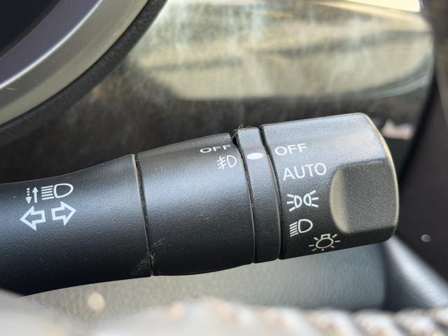 エルグランド ライダー　黒本革シート　サンルーフ　両側Ｐスライド　パワーバックドア（43枚目）