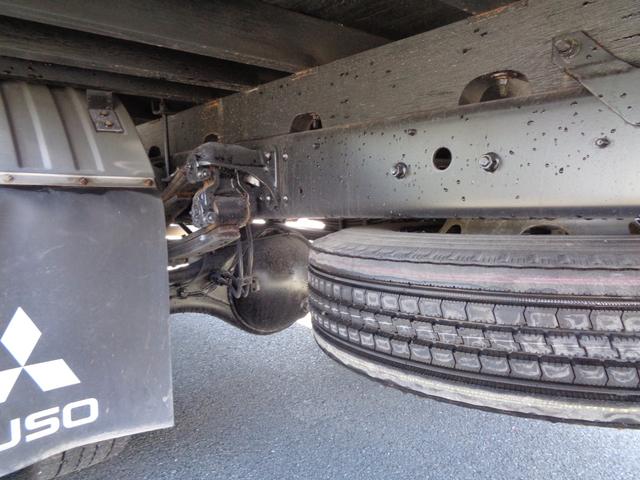 ファイター ４トン　ロング　４段クレーン　ラジコン　積載２８００ｋ　ＤＰＦ無しマフラー　床鉄板　荷台内寸長さ５５６０　幅２１４０（20枚目）